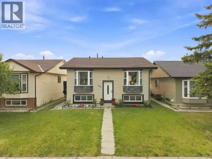 427 Falmere Road NE, Calgary