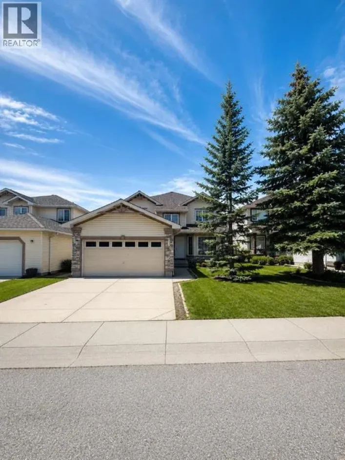 427 Rocky Ridge Bay NW, Calgary