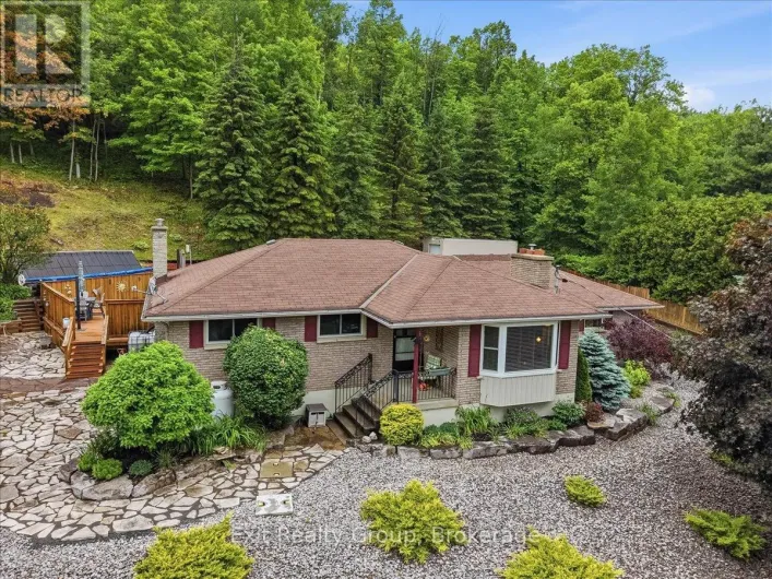 427 TOWNSEND ROAD, Belleville