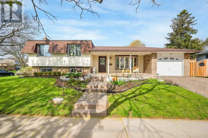 4271 LONGMOOR DRIVE, Burlington