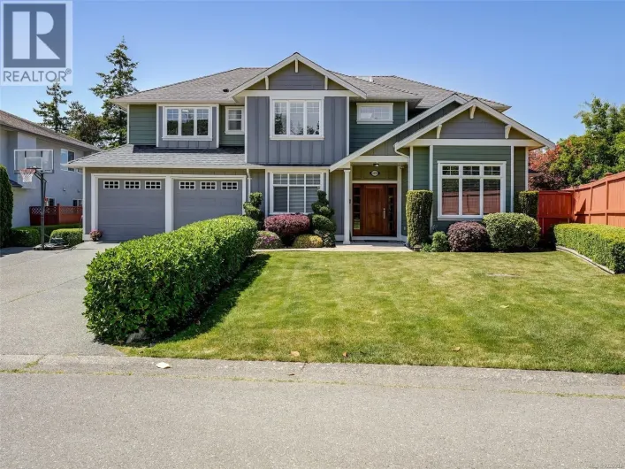 4276 Kincaid St, Saanich