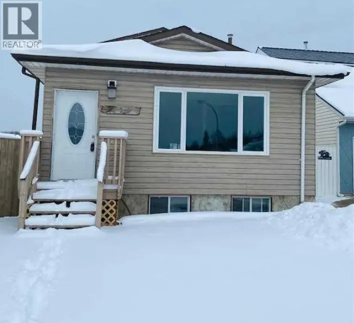 428 Boutin Avenue, Hinton