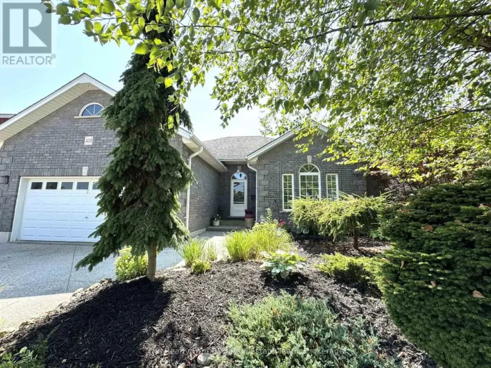 428 LAKEVIEW DRIVE, Woodstock