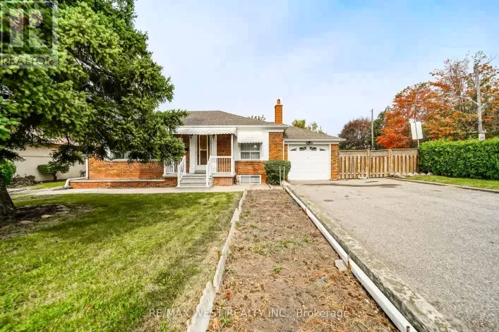 428 MAPLE LEAF DRIVE, Toronto