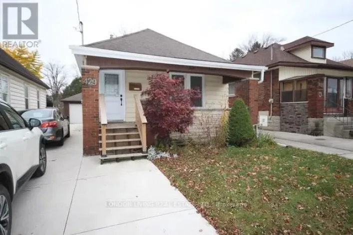 House for rent: 429 BURBROOK PLACE, London East