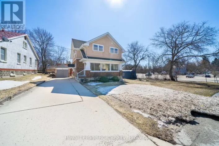 429 LAMBTON STREET W, West Grey