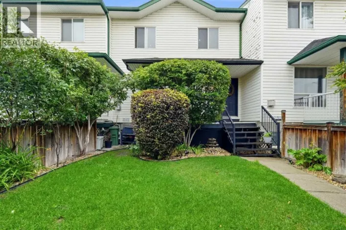 42H Green Meadow Crescent, Strathmore