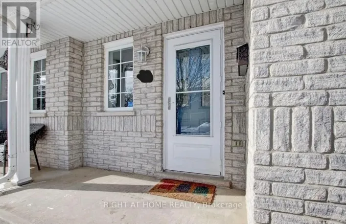 43 - 104 FRANCES AVENUE, Hamilton