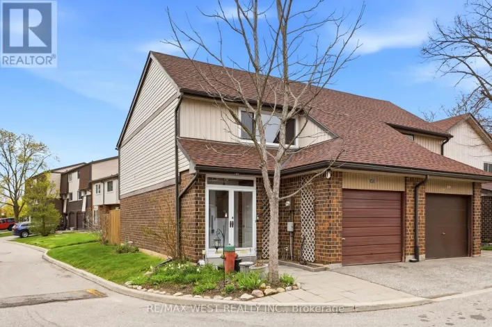 43 - 318 LAURIER AVENUE, Milton
