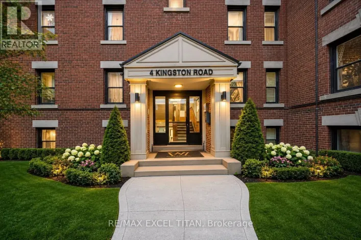 43 - 4 KINGSTON ROAD, Toronto