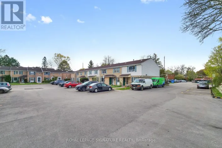 43 - 551 STEELES AVENUE W, Toronto