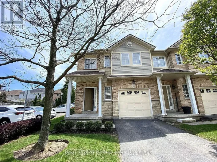 43 - 60 CLOVERLEAF DRIVE, Hamilton
