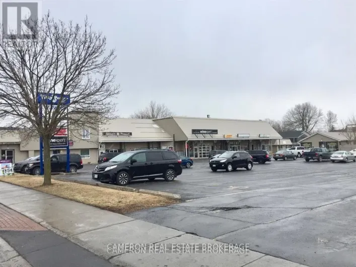 43 - 812 PITT STREET, Cornwall
