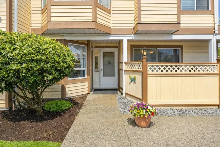 43 9273 122 STREET, Surrey