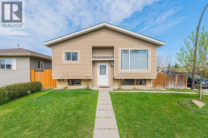 43 Abbercove Road SE, Calgary
