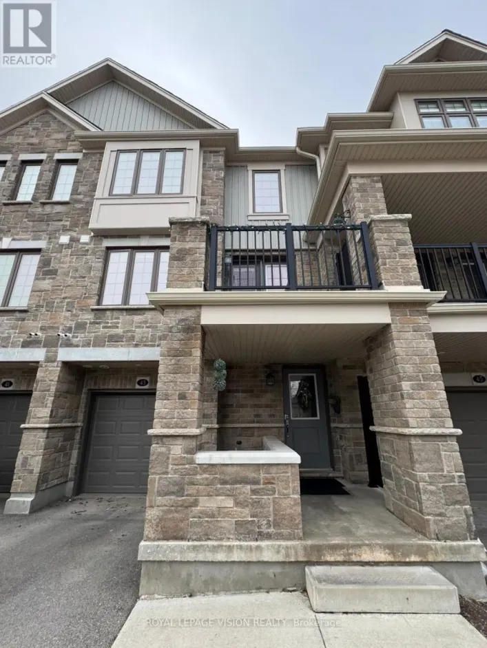43 BANK SWALLOW CRESCENT, Kitchener