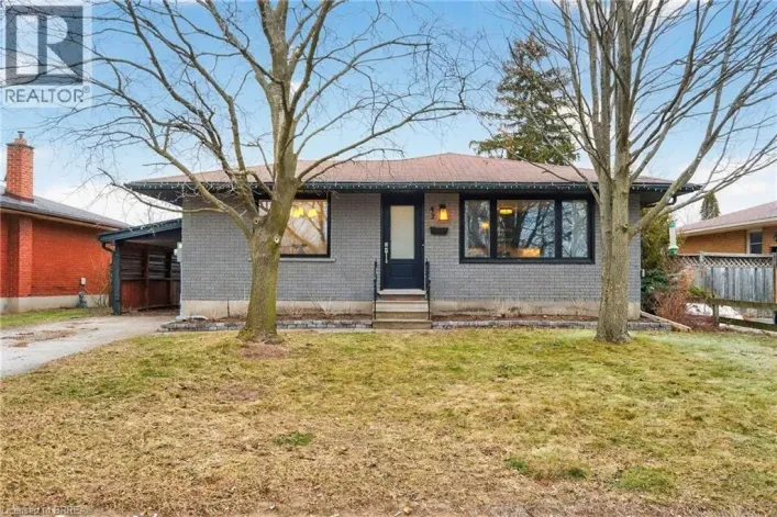 43 BLUERIDGE Crescent, Brantford