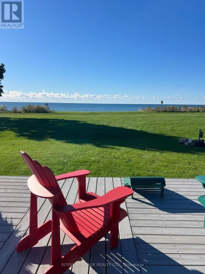 43 BLUFFS ROAD, Clarington