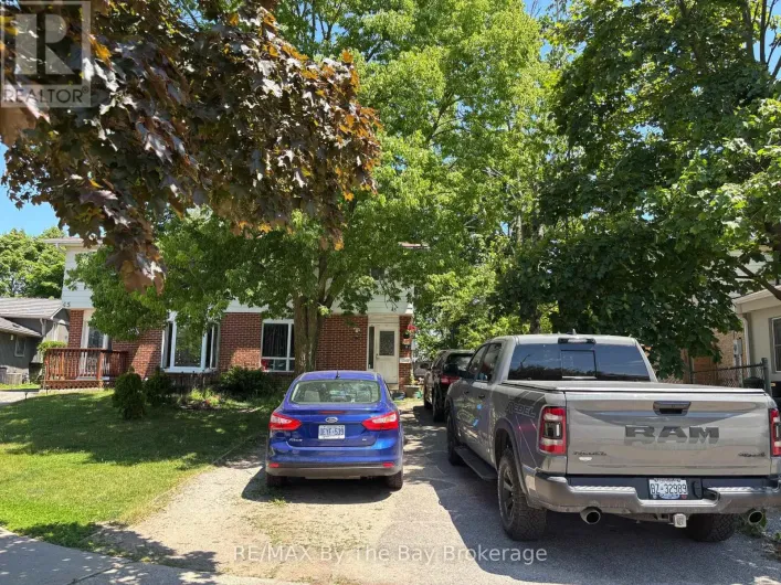43 CHRISTIE CRESCENT, Barrie