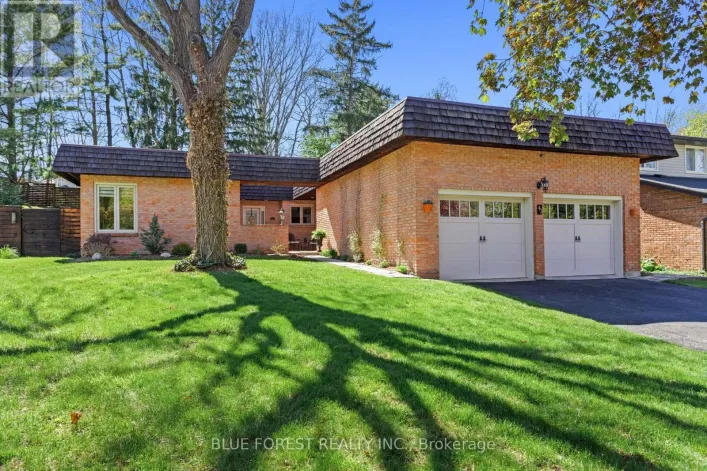 43 COMPTON CRESCENT, London South