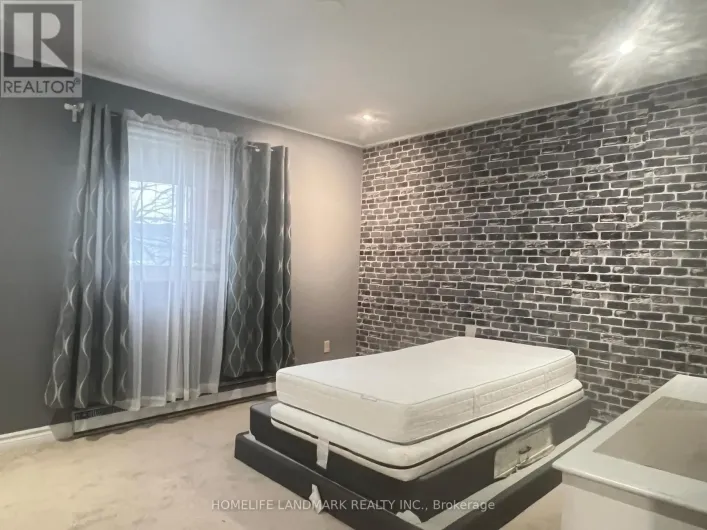 43 COURVILLE COACH WAY, Toronto