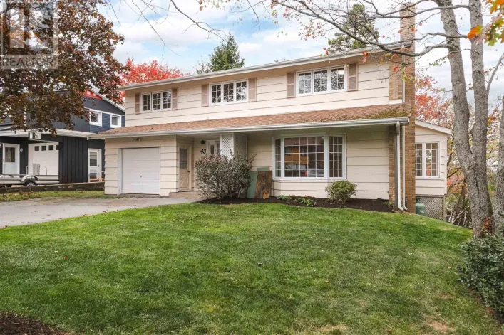 43 Deepwood Crescent, Halifax