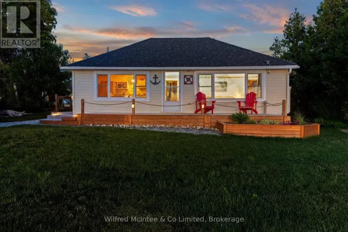 43 FENTON DRIVE, Saugeen Shores