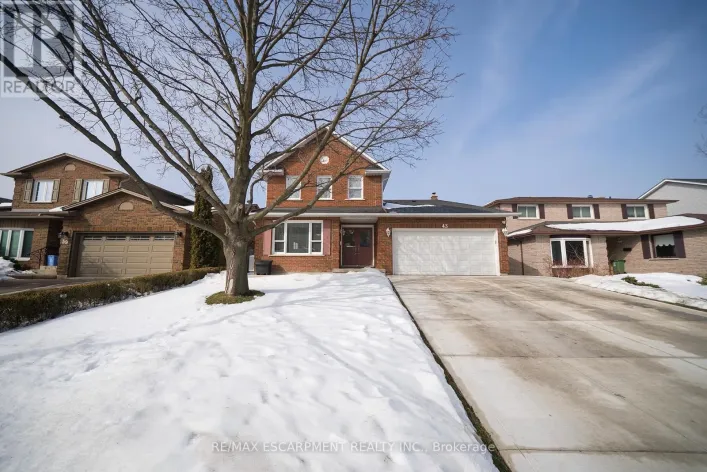 43 FLAMINGO DRIVE, Hamilton