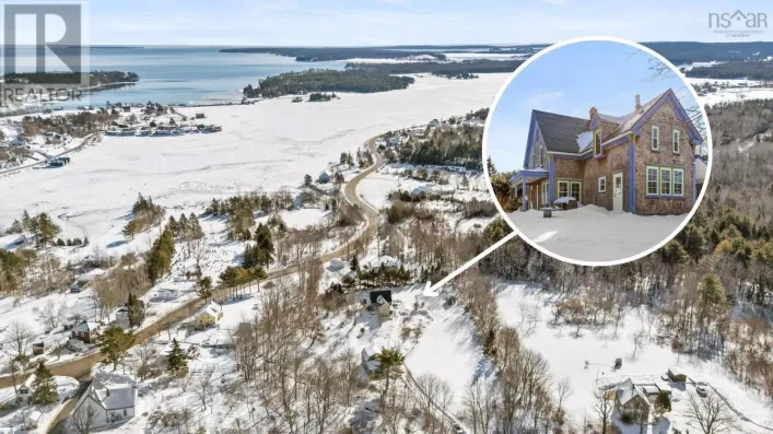 43 Grimm Road, First South