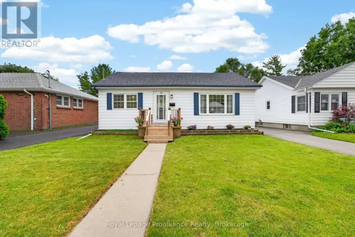 43 HASTINGS DRIVE, Belleville