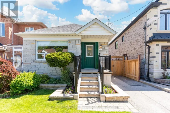 43 HEALE AVENUE, Toronto