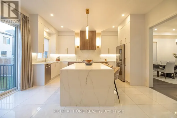 43 LONGWORTH AVENUE, Richmond Hill
