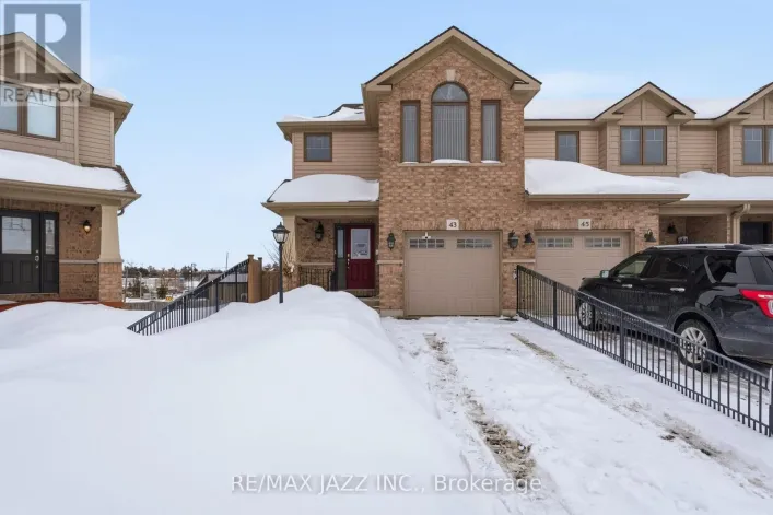 43 MOUNTAIN ASH DRIVE, Belleville