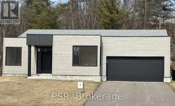 43 MUSKOKA BAY BOULEVARD, Gravenhurst)