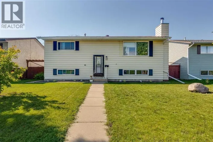 43 Oak Street, Red Deer