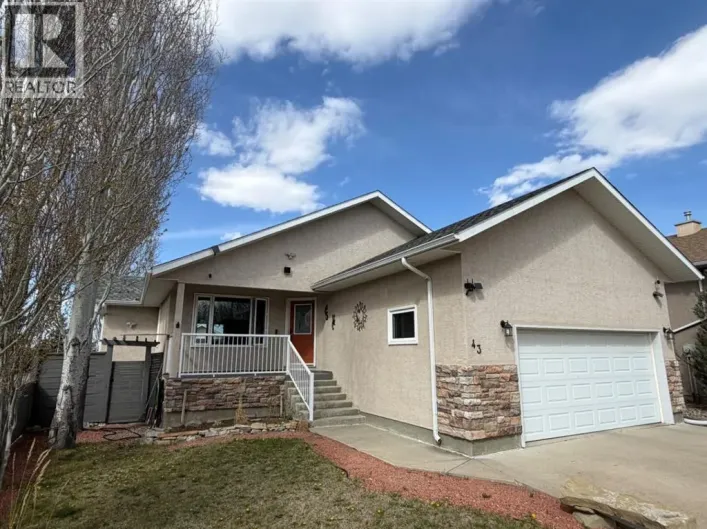 43 Riverwood Manor W, Lethbridge