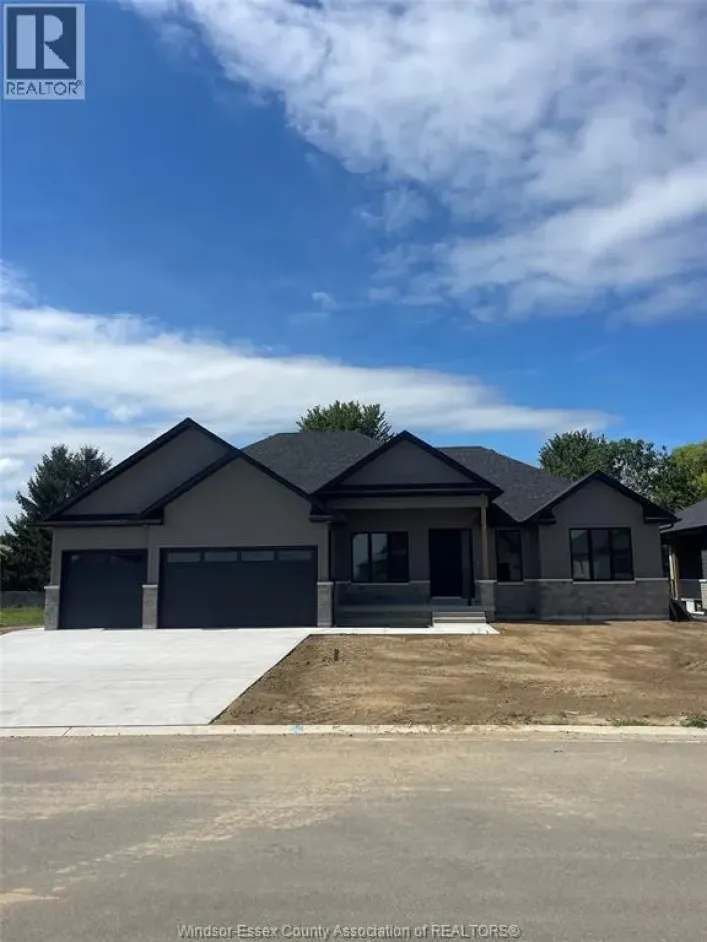 43 ROSEWOOD CRESCENT, Chatham