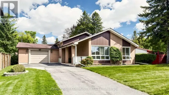 43 SEATON DRIVE, Aurora