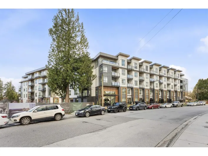 430 13968 LAUREL DRIVE, Surrey