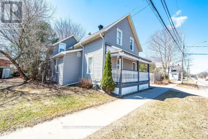 430 MARY STREET, Pembroke