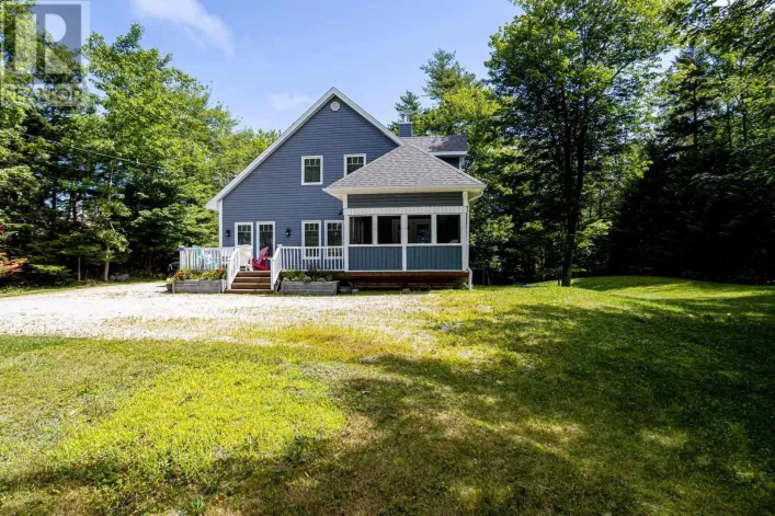 430 Mill Lake Road, Hubbards