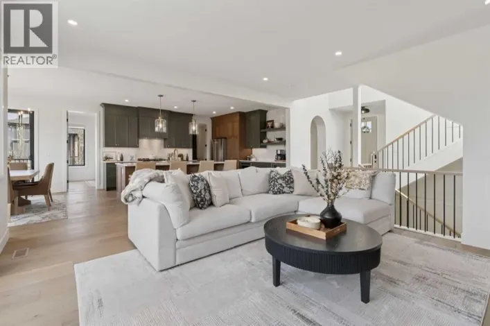 430 Monterra Bay, Cochrane Lake