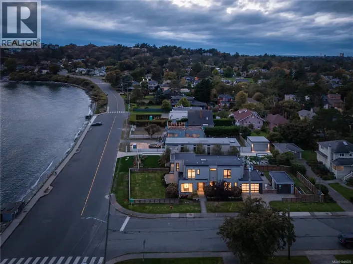 430 St. Patrick St, Oak Bay