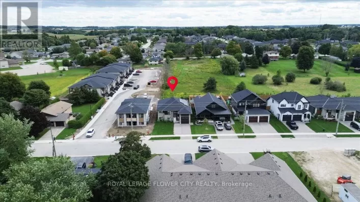 430 WELLINGTON STREET E, Wellington North