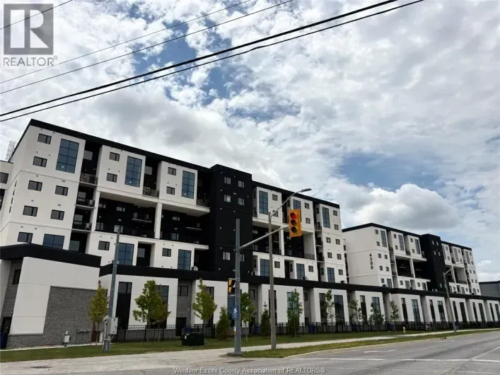 4300 LAURIER PARKWAY Unit# 484, LaSalle