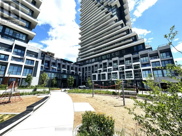 4304 - 30 INN ON THE PARK DRIVE, Toronto