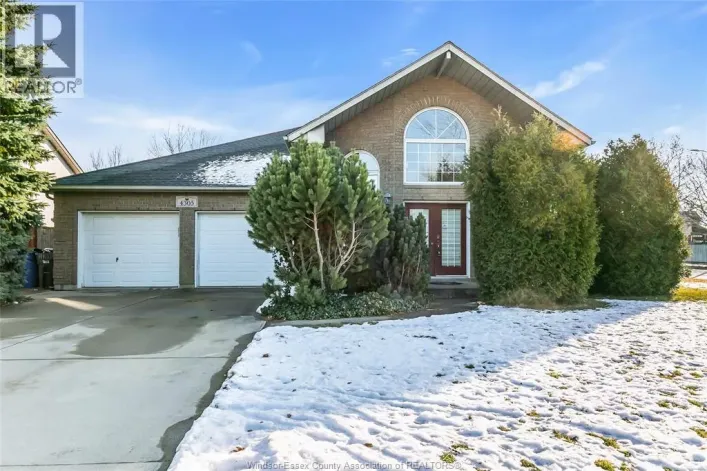 4305 GOLFCOURSE CRESCENT, Windsor
