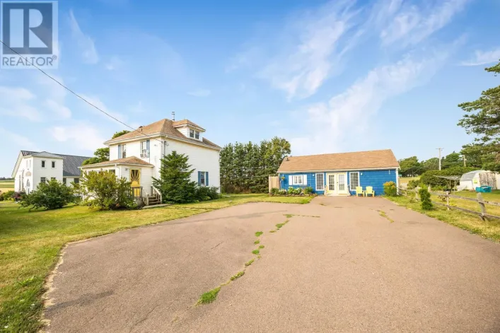 4305 Grahams Road, New London