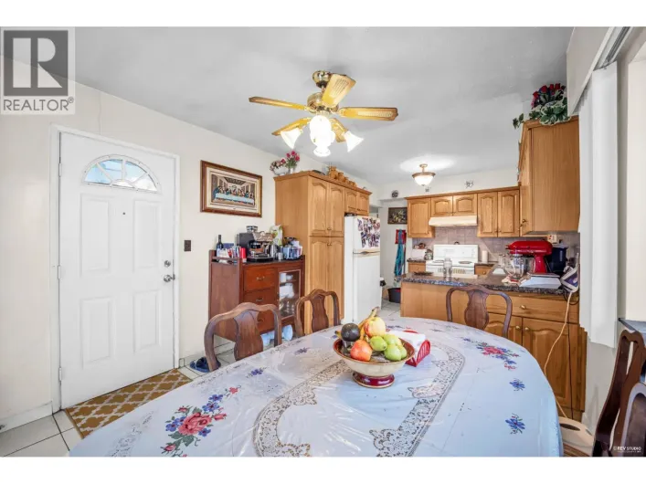 4307 VENABLES STREET, Burnaby