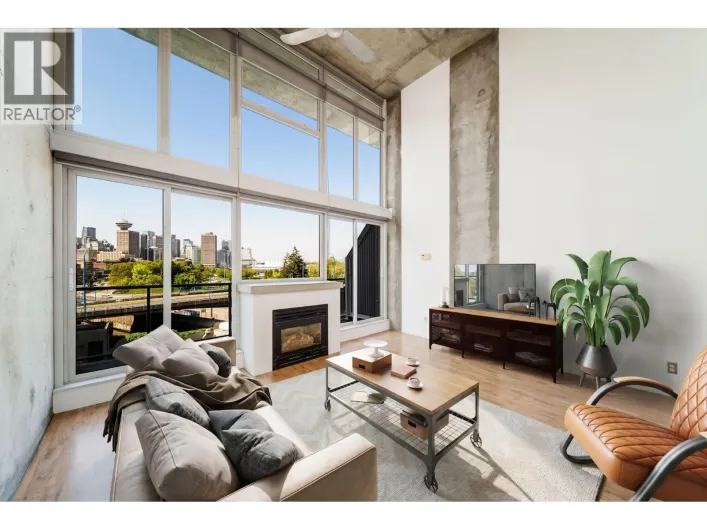 431 289 ALEXANDER STREET, Vancouver